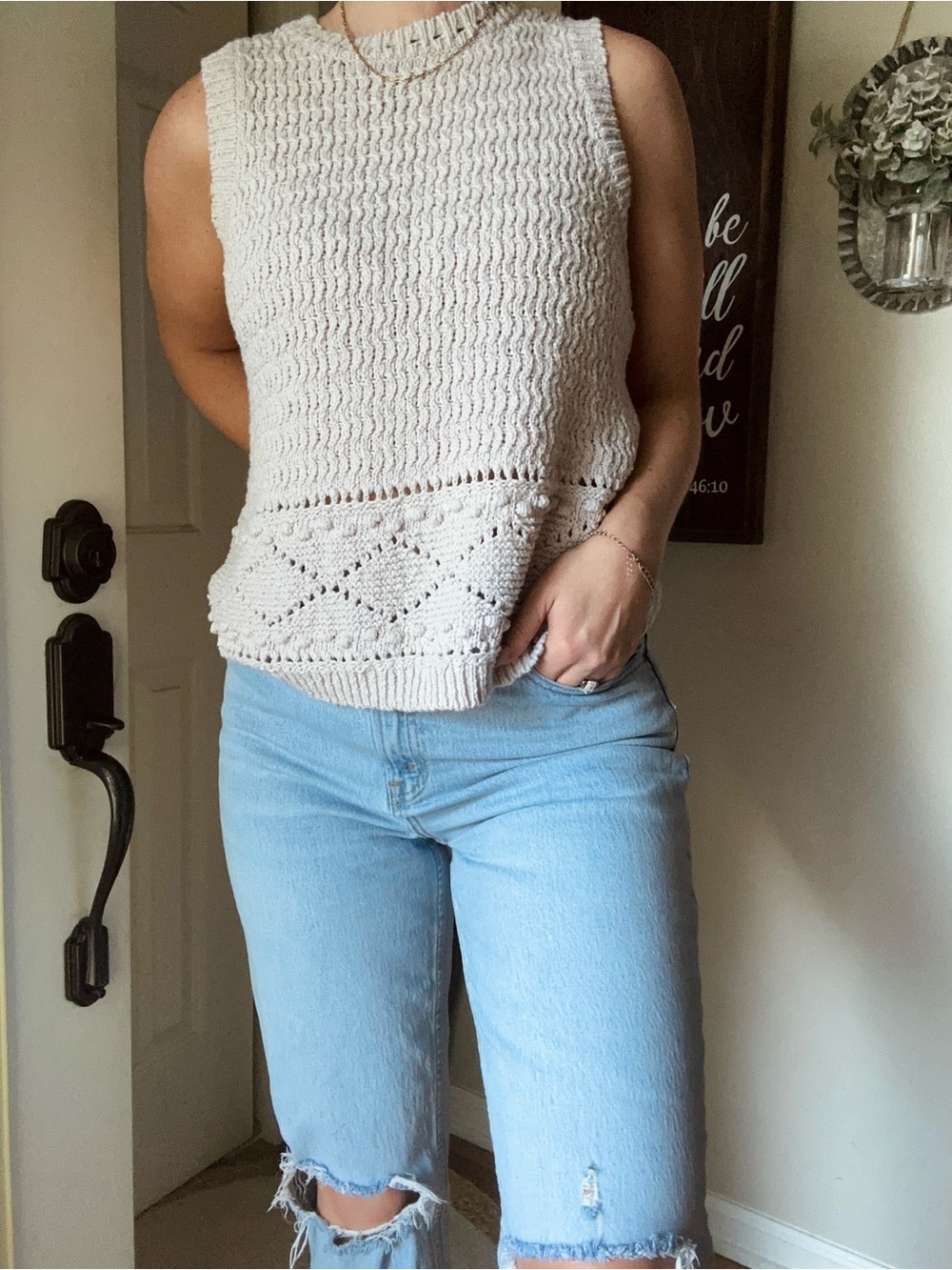 Universal Thread Knit sleeveless sweater